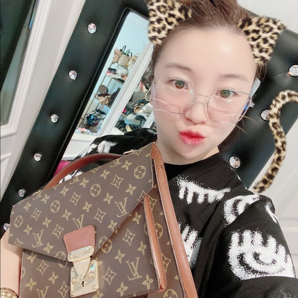 Meet your Posher, Jessie - Picture 4 of 8